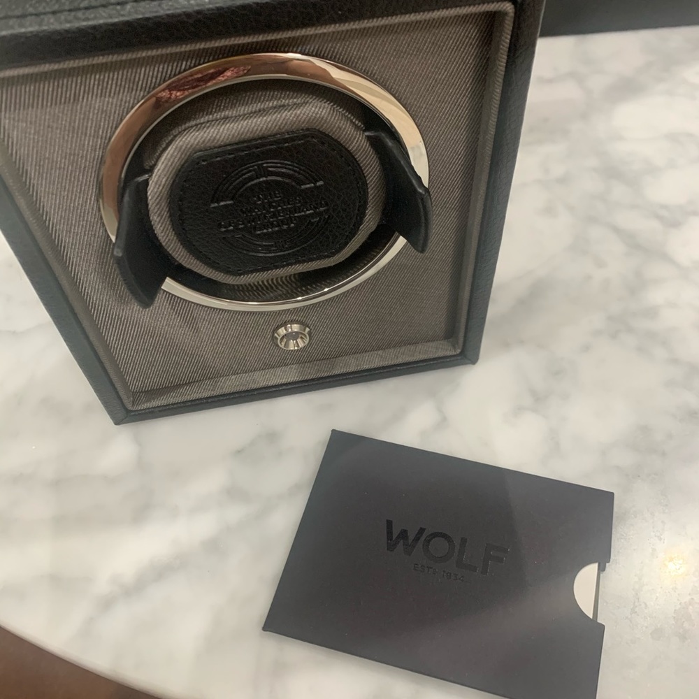 WOLF single watch winder. Brand New.